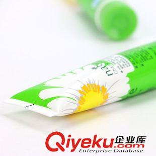 9月16號新品 小甘菊護手霜舒緩滋養(yǎng)潤澤保濕手霜  十元店貨源義烏批發(fā)