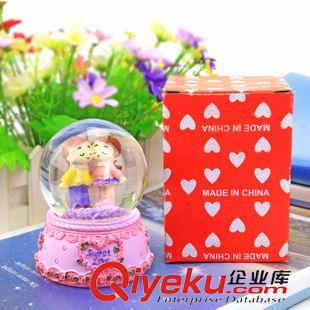 9月4號(hào)新品 新款燈光水晶球 家居樹脂擺件 十元精品店貨源 義烏批發(fā)原始圖片2