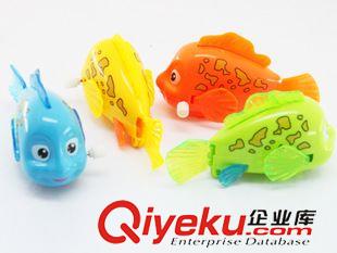 嬰幼兒玩具 發(fā)條小丑魚會游泳的上鏈小丑魚兒童小玩具批發(fā) 夏季地攤貨源批發(fā)