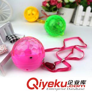 閃光新奇玩具 2015新款熱賣舞臺發光玩具批發 投影閃光小蘋果音樂魔球 廠家批發原始圖片3