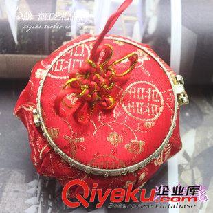 工藝盒 【中號(hào)】蘇州織錦綢緞特色圓形中國(guó)結(jié)紅燈籠包婚慶喜糖盒廠家批發(fā)