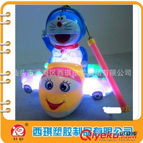 工藝禮品 叮當貓身四燈板燈光折射轉(zhuǎn)動，升降，萬向 LED8燈 廟會燈籠原始圖片3
