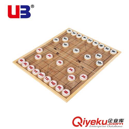 中國(guó)象棋 UB桌飛中國(guó)象棋便攜直角折疊仿竹紋棋盤磁性棋子套裝兒童益智教學(xué)