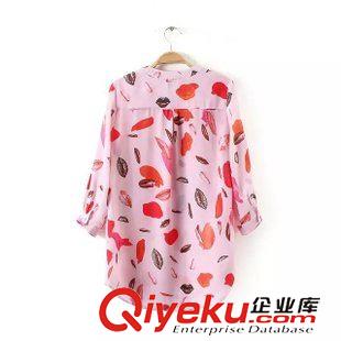 2015年4月12日上新 2015夏裝新款  歐美風修身款粉色嘴唇印花V領中袖襯衫  襯衣女原始圖片2