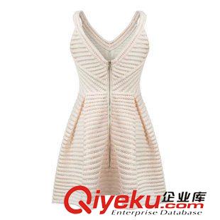 2015年4月7日上新 2015夏裝新款 歐美風(fēng)網(wǎng)紗V領(lǐng)無袖修身款高腰傘裙連衣裙 女原始圖片3