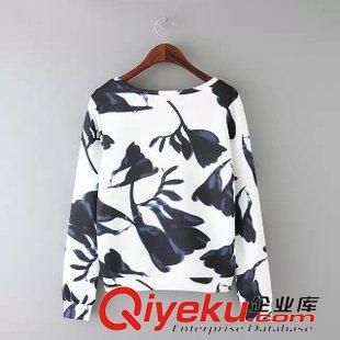 2015年2月上新 2015春裝新款  歐美風時尚范水墨樹葉印花長袖短款衛(wèi)衣原始圖片2