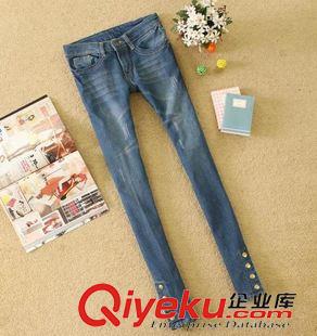 長褲 1414#[風之逐]2012新款中腰長褲鈕釘褲腳女式牛仔褲 藍色牛仔褲原始圖片3