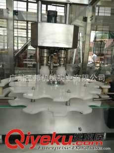 液體（粘稠液體）定量灌裝機(jī) 廣東半自動橄欖油灌裝機(jī) 雪種灌裝機(jī) 半自動爽膚水灌裝機(jī)