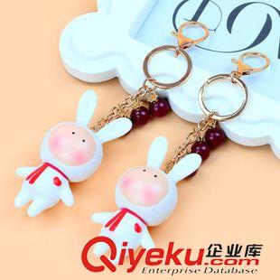 10月26號新品 新款潮流鑰匙扣吊墜 女生小兔子毛球鑰匙鏈 珍珠搪膠掛件義烏批發(fā)原始圖片2