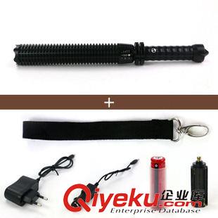 10月11號(hào)新品 8056可伸縮防身狼牙棒 大廣角強(qiáng)光LED手電 10元店貨源 義烏批發(fā)原始圖片3