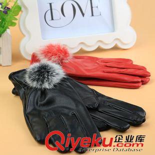 10月5號新品 新款韓版毛絨球女士手套 冬季戶外騎行PU皮保暖手套 十元店貨源原始圖片2