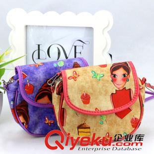 10月5號新品 新款男士單肩斜跨包 休閑男包 十元店貨源 義烏地攤?cè)沼冒儇浥l(fā)