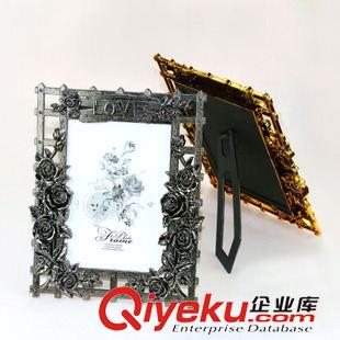 相框/相冊 創(chuàng)意玫瑰8寸相框 塑料相夾擺臺 十元店貨源 義烏精品地攤百貨批發(fā)原始圖片2