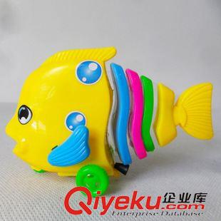 玩具動(dòng)物類 供應(yīng)SM243322拉線燈光鴨 仿真鴨子卡通拉線玩具 兒童益智拉線動(dòng)物