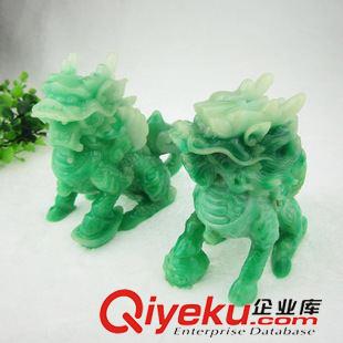10元店工藝禮品 中號仿玉麒麟 義烏 十元店 10元店 工藝禮品 贈品 擺件 批發(fā)貨源原始圖片2