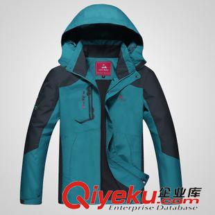 情侶沖鋒衣 福建廠家批發(fā)戶外服裝登山服騎行服 秋季新款情侶沖鋒衣定制原始圖片3