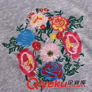 衛(wèi)衣 兒童刺繡花朵衛(wèi)衣 女童簡(jiǎn)約純棉上衣 15外貿(mào)秋款童裝批發(fā)