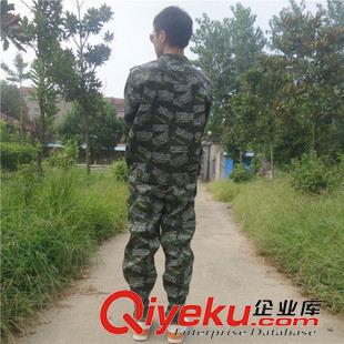 外軍迷彩 批發(fā)小字母戶外迷彩套裝男沖鋒衣 軍訓(xùn)迷彩服戶外迷彩服獵人迷彩原始圖片3