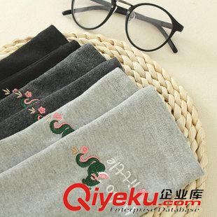 10月5號(hào)新品 2015秋季新款刺繡小松鼠 純棉百搭顯瘦 彈力打底褲女小腳褲 3386