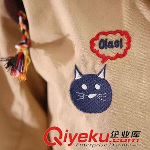 9月18日新品 2015秋新品森女日系時(shí)尚刺繡貓頭加絨加厚風(fēng)衣 女 2998