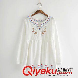 8月30日新品 2015秋季長(zhǎng)袖女裝甜美清新刺繡花百搭休閑高腰娃娃連衣裙2368