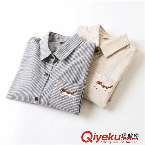8月5日新品 2015秋季新款 童趣復(fù)古學(xué)院風(fēng)小貓刺繡條紋長(zhǎng)袖襯衫 女1663原始圖片3
