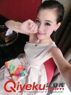 短裙 2015夏季新款時(shí)尚氣質(zhì)V領(lǐng)收腰顯瘦連衣裙(配腰帶)