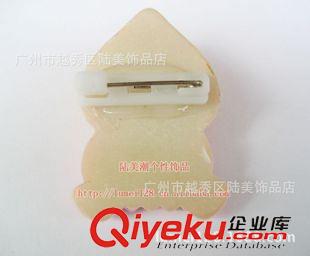 卡通樹脂別針 大量批發(fā)學(xué)生飾品立體樹脂別針 衣服帽子圍巾潮流小配飾小扣針