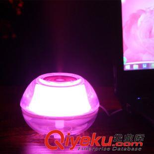 usb產(chǎn)品 新品創(chuàng)意夜燈加濕器 USB桌面迷你加濕器 USB水晶夜燈加濕器批發(fā)