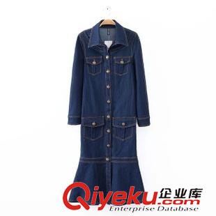 9月29日 2015夏裝新款 歐美風(fēng)修身破洞牛仔連衣裙 傘裙 短裙2ZY-9.736