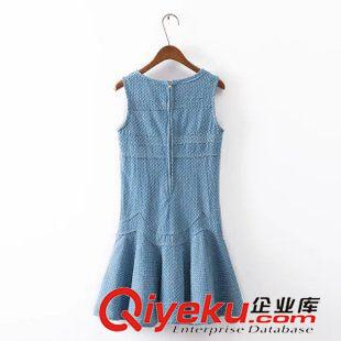 9月29日 2015夏裝新款 歐美風(fēng)修身破洞牛仔連衣裙 傘裙 短裙2ZY-9.736原始圖片2