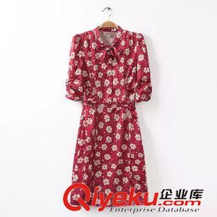 9月11 時尚文藝范秋裝 女士大翻領肩章抽繩松緊腰格子風衣14ZW-9.344
