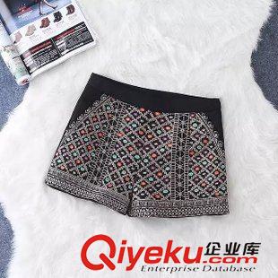 15年8月16-20 民族風新款女裝 彩色圓圈菱紋刺繡修身高腰短褲休閑褲10QH-8.280