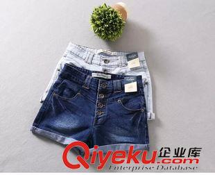 15-6月1-5 歐美夏裝熱賣爆款 女士四粒扣簡約水洗卷邊牛仔短褲2WS-6.060