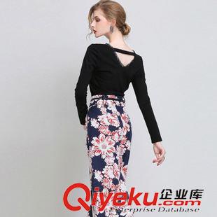 秋意來襲（9.25） 一件代發(fā)秋季新款女裝純色V領(lǐng)修身打底衫歐美dp長袖T恤淘寶貨源原始圖片3
