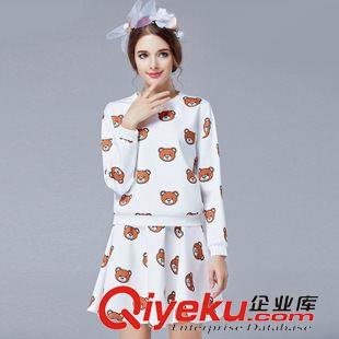 精品 一件代发欧美秋装新品小熊印花图案修身显瘦连衣裙 女装批发代理