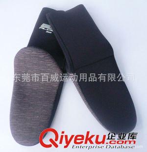 沙灘襪/沙灘鞋/手機(jī)套 新品上市:海棉沙灘襪套/潛水料網(wǎng)布沙灘襪(東莞專業(yè)制造工廠)