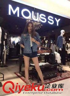 9月新品 15年秋冬新款 moussy 超美玫瑰印花雙口袋水洗做舊牛仔外套 上衣