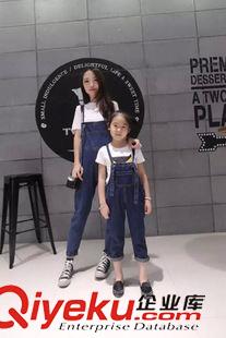 背帶褲 $W1歐美風  彩色紐扣裝飾波點卷邊牛仔背帶褲批發X3549