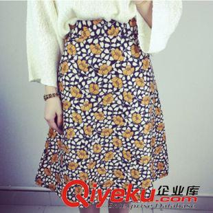 9月17號(hào)新款發(fā)布 2015秋裝新款寬松小高領(lǐng)衛(wèi)衣拼接百褶假兩件連衣裙 K992