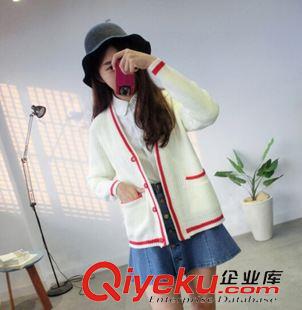 9月16號(hào)新款發(fā)布 2015秋裝新款時(shí)尚條紋撞色長(zhǎng)袖圓領(lǐng)套頭針織毛衣 S259