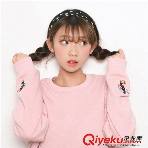 9.25 韓國(guó)代購(gòu) 軟妹子甜美百搭 特別的袖口米奇刺繡加絨套頭衛(wèi)衣女原始圖片3