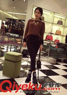 本店主打產(chǎn)品 廠家批發(fā) 新款冬季女士坡跟內(nèi)增高zp配毛線靴筒時(shí)尚多用女靴