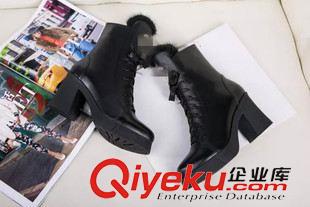 本店主打產(chǎn)品 廠家批發(fā) 2015新款冬季女士中跟zp絨里保暖珍珠女短靴原始圖片2