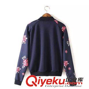 22號新款 CD5822  15新款歐美風(fēng)時(shí)尚袖子印花立領(lǐng)長袖空氣層棒球服夾克外套原始圖片2