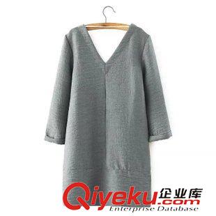 12號新款 PZ1E0812   15新款歐美風(fēng)時(shí)尚撞色V領(lǐng)短袖寬松女式連衣裙原始圖片3