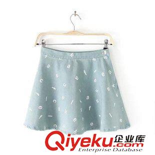 18號(hào)新款 D2D0617     15新款歐美風(fēng)時(shí)尚印花圓領(lǐng)無(wú)袖松緊腰吊帶連體長(zhǎng)褲女