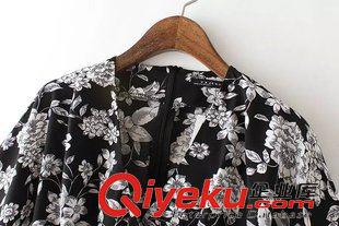 25號新款 AD1D0527   2015歐美新款蝙蝠袖V領印花流蘇和服連體褲 女原始圖片3