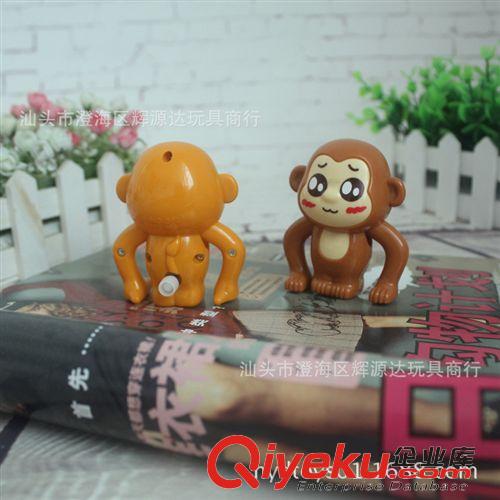 其他小玩具 嬰幼兒玩具上鏈玩具 會(huì)橫著走路的發(fā)條嬉皮猴 熱銷(xiāo)上鏈嘻皮猴玩具原始圖片3