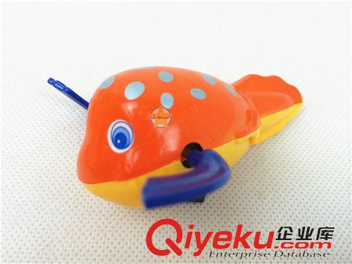 夏天戲水玩具 夏天熱賣上鏈發(fā)條游水兒童玩具 上鏈動(dòng)物 嬰幼兒沐浴地?cái)偼婢咴紙D片3